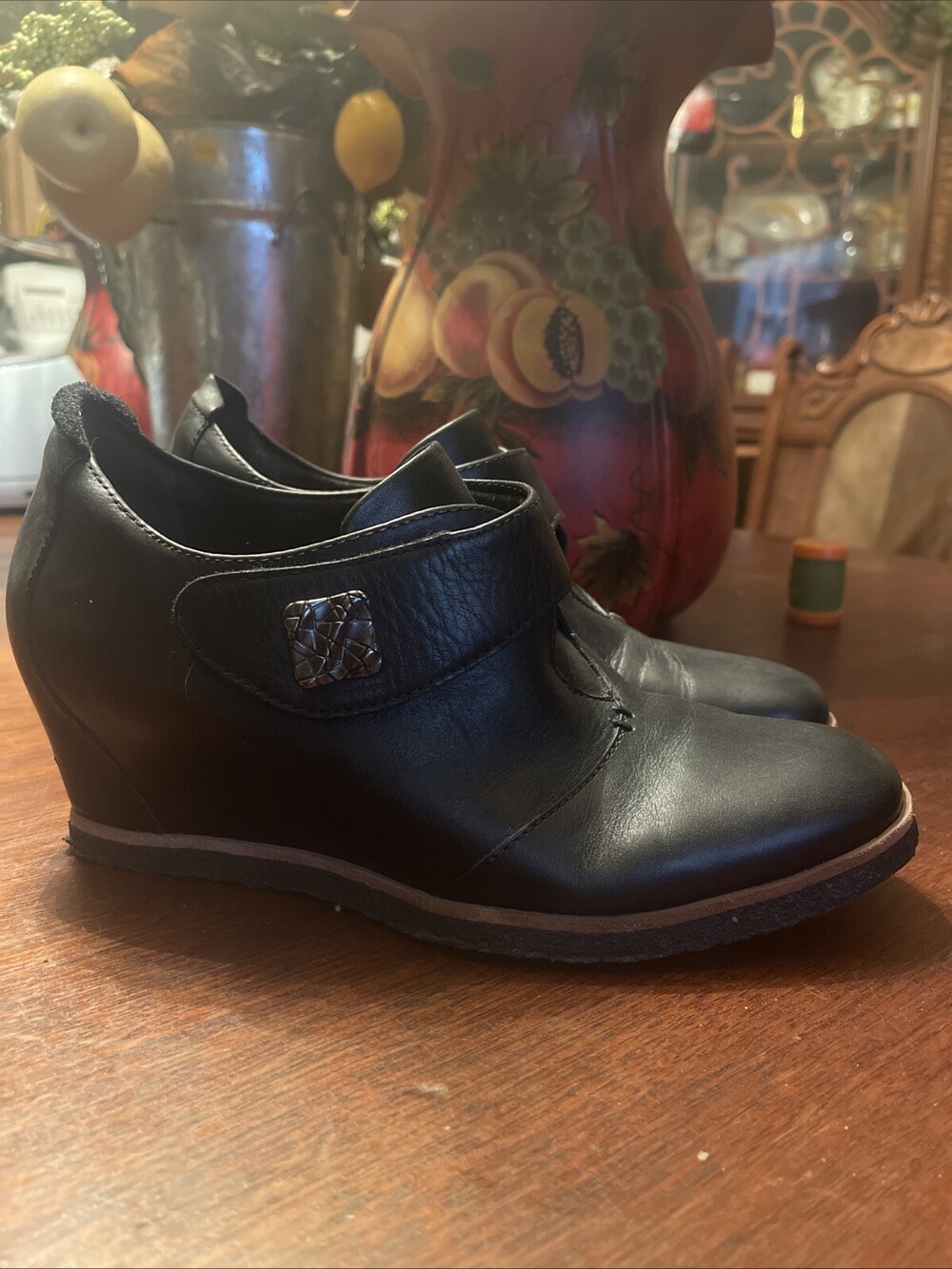 Earth Zanza Black Soft Leather Womens Wedge Casual Shoes Ankle Bootie Size 9B